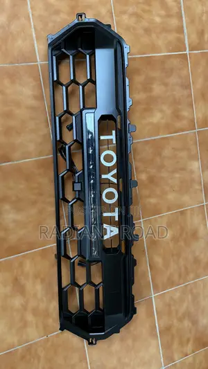 Tacoma 2024, 2025 Grille