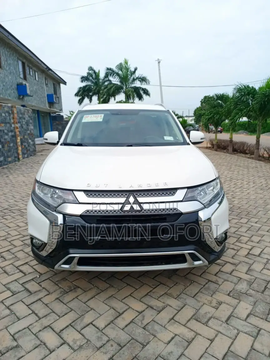 Mitsubishi Outlander SEL AWC 2019 White