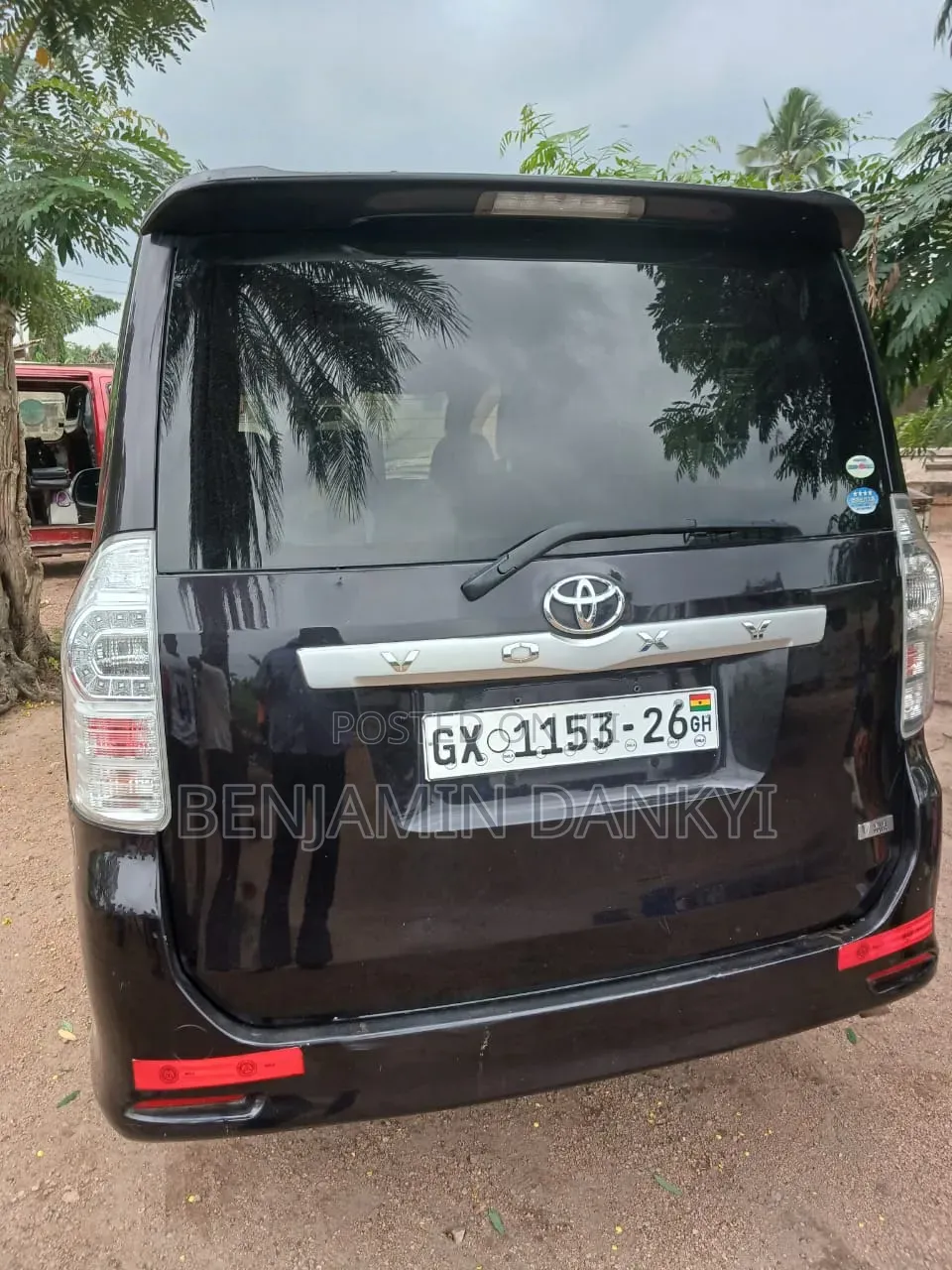 Toyota Voxy 2011 Black