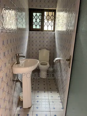 2bdrm Apartment in Oduman, Ablekuma for rent