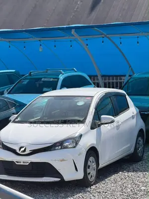 Toyota Vitz 2015 White