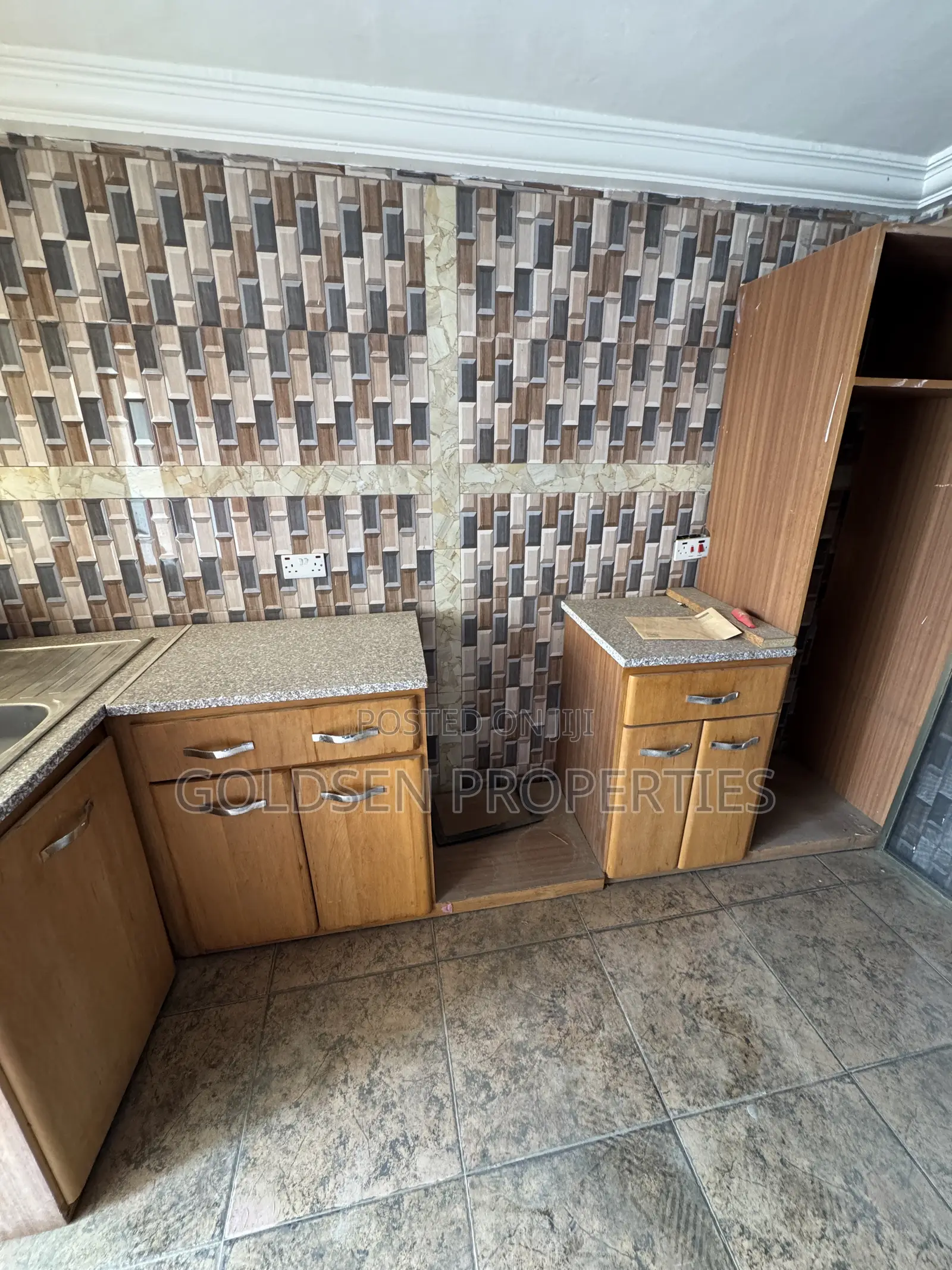 2bdrm Apartment in Mile 7 for rent