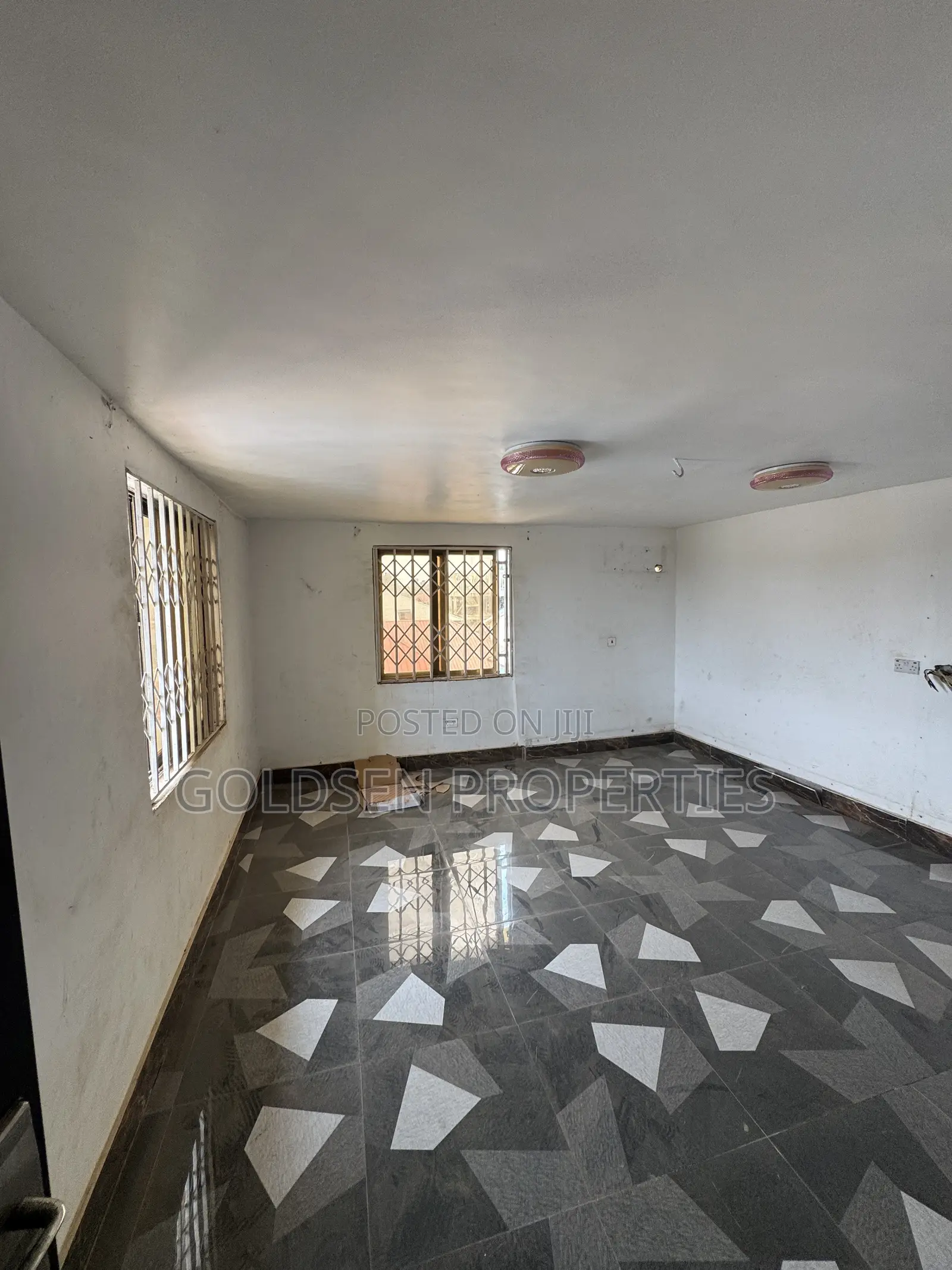 2bdrm Apartment in Mile 7 for rent