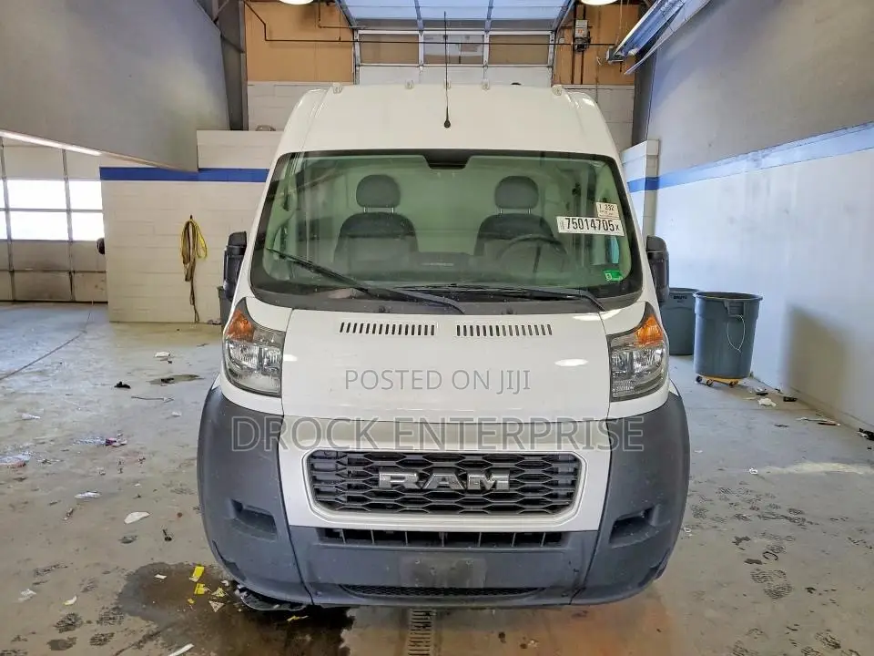 RAM Promaster 2500 2019 White
