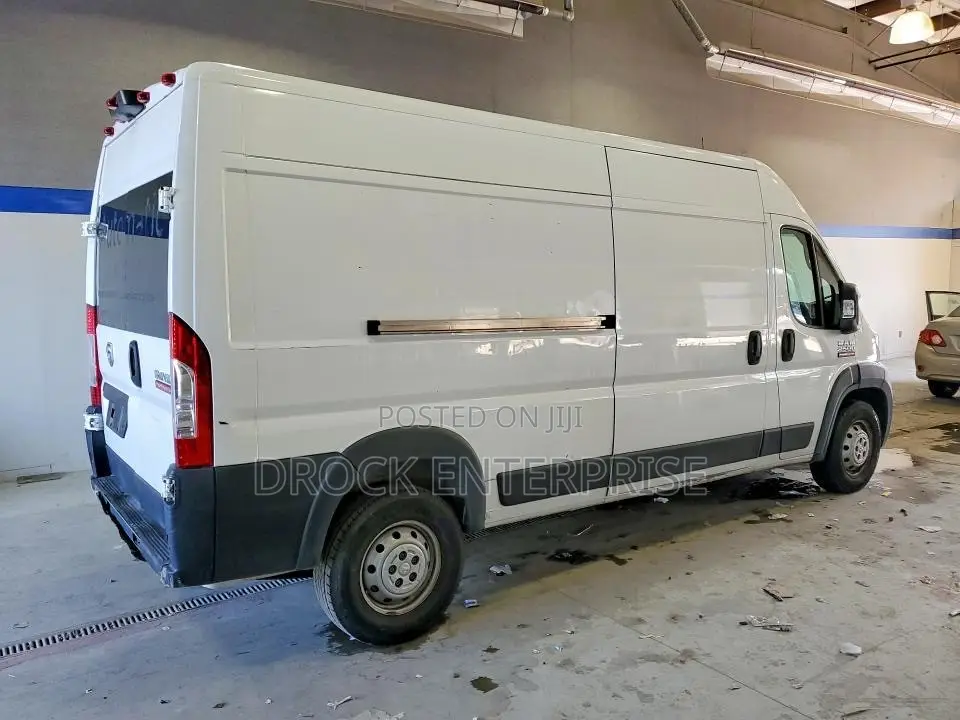 RAM Promaster 2500 2019 White