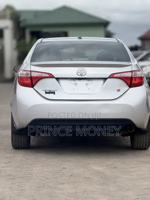 Toyota Corolla 2016 Silver