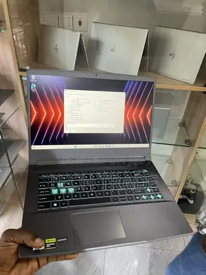 New Laptop MSI 8GB AMD Ryzen 5 SSD 512GB