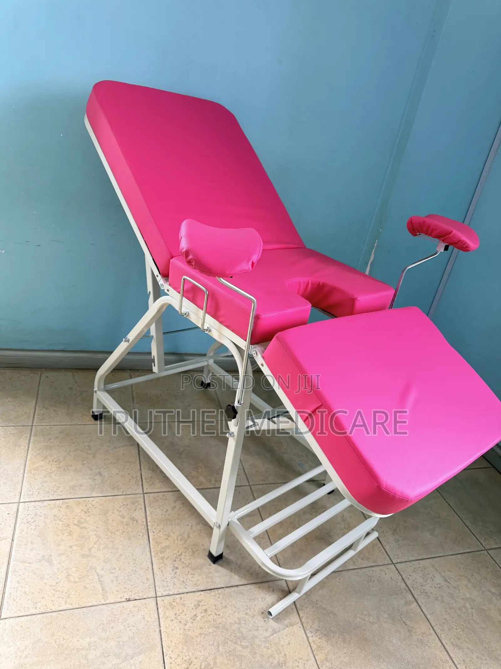 Epoxy Metal Delivery Bed With Stool