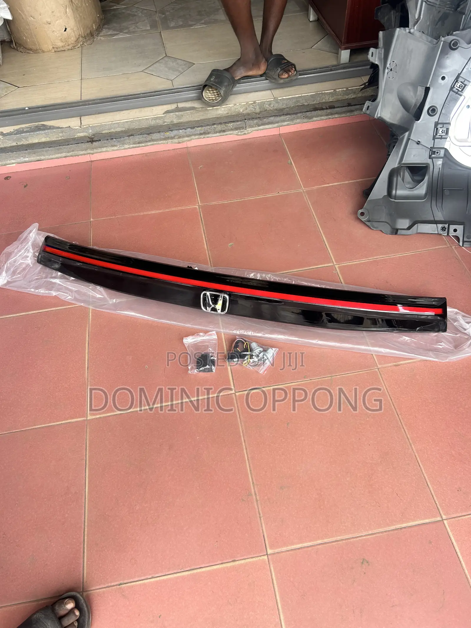 Honda CRV 2023-2025 Boot Molding Led