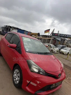 Toyota Vitz 1.5 FWD 3dr 2015 Red