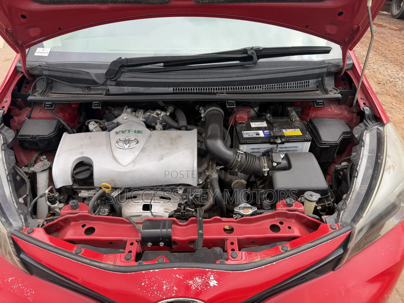 Toyota Vitz 1.5 FWD 3dr 2015 Red