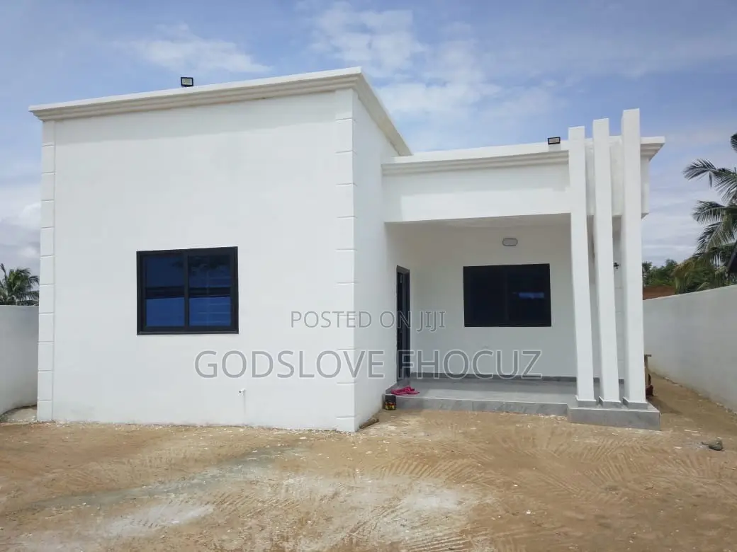 Furnished 3bdrm Apartment in Golove Properties, Amasaman for sale