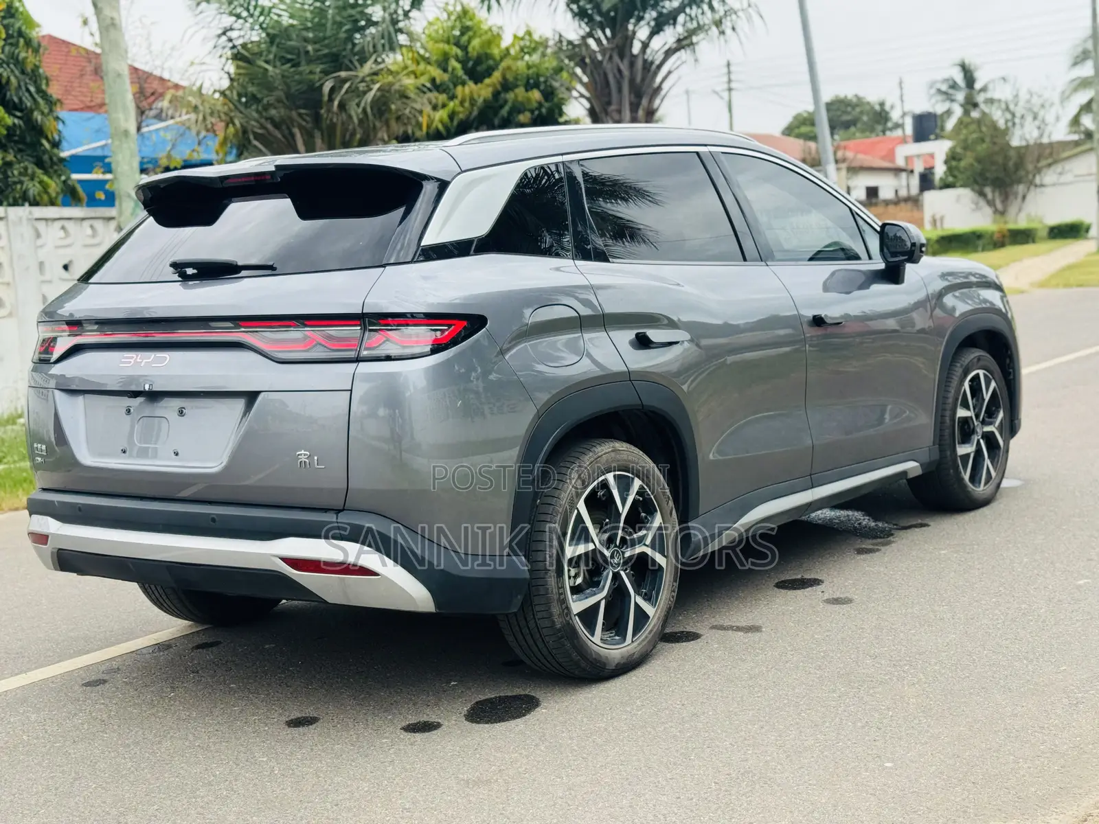 BYD Song Pro DM-i 2024 Gray