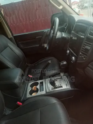 Mitsubishi Pajero 2016 Black