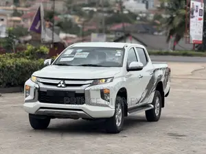 Mitsubishi L200 2020 White