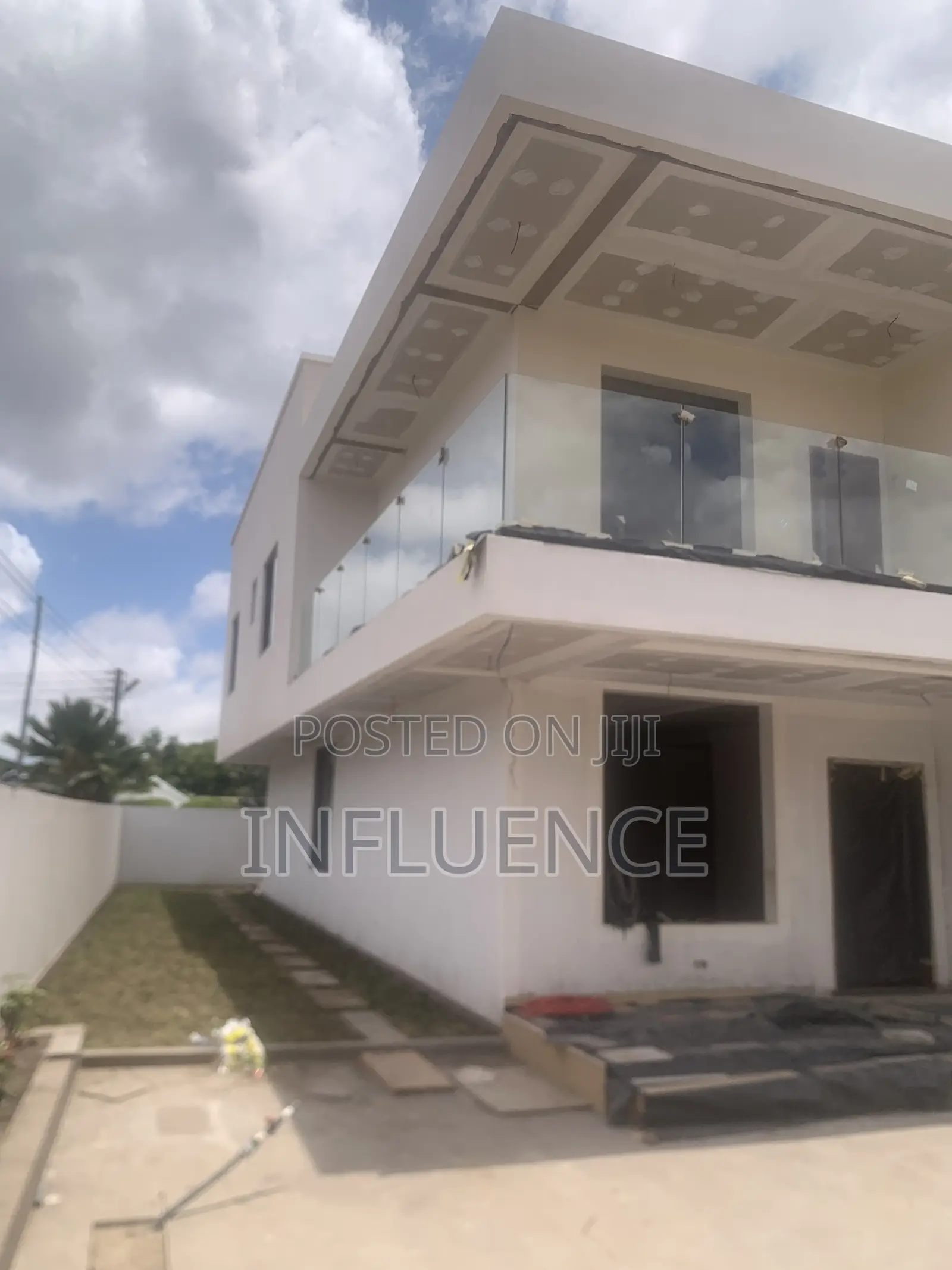 5bdrm House in Adjirigano, East Legon for sale