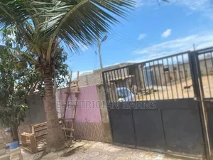 1bdrm Room & Parlour in Robert Barns, Old Barrier for rent
