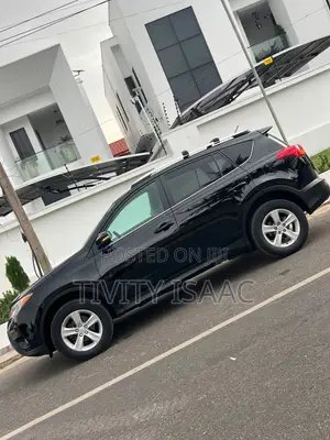 Toyota RAV4 XLE 4dr SUV AWD (2.5L 4cyl 6A) 2014 Black