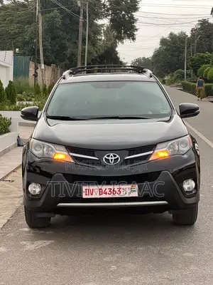 Toyota RAV4 XLE 4dr SUV AWD (2.5L 4cyl 6A) 2014 Black