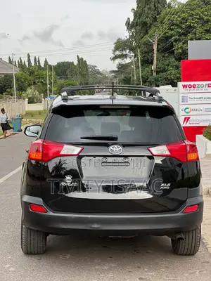 Toyota RAV4 XLE 4dr SUV AWD (2.5L 4cyl 6A) 2014 Black