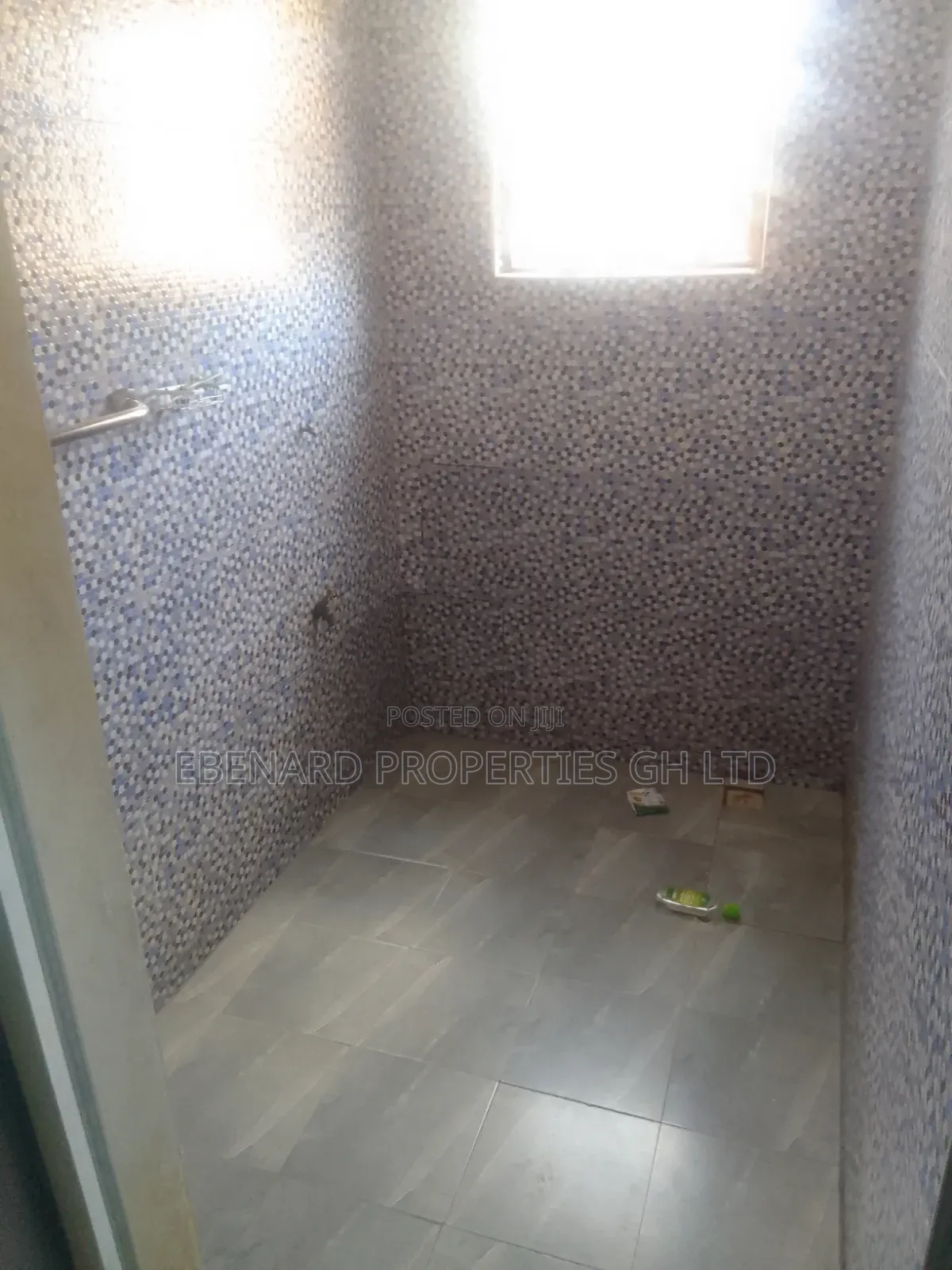 3bdrm Apartment in Ebenard Properties, Baatsona Total for rent