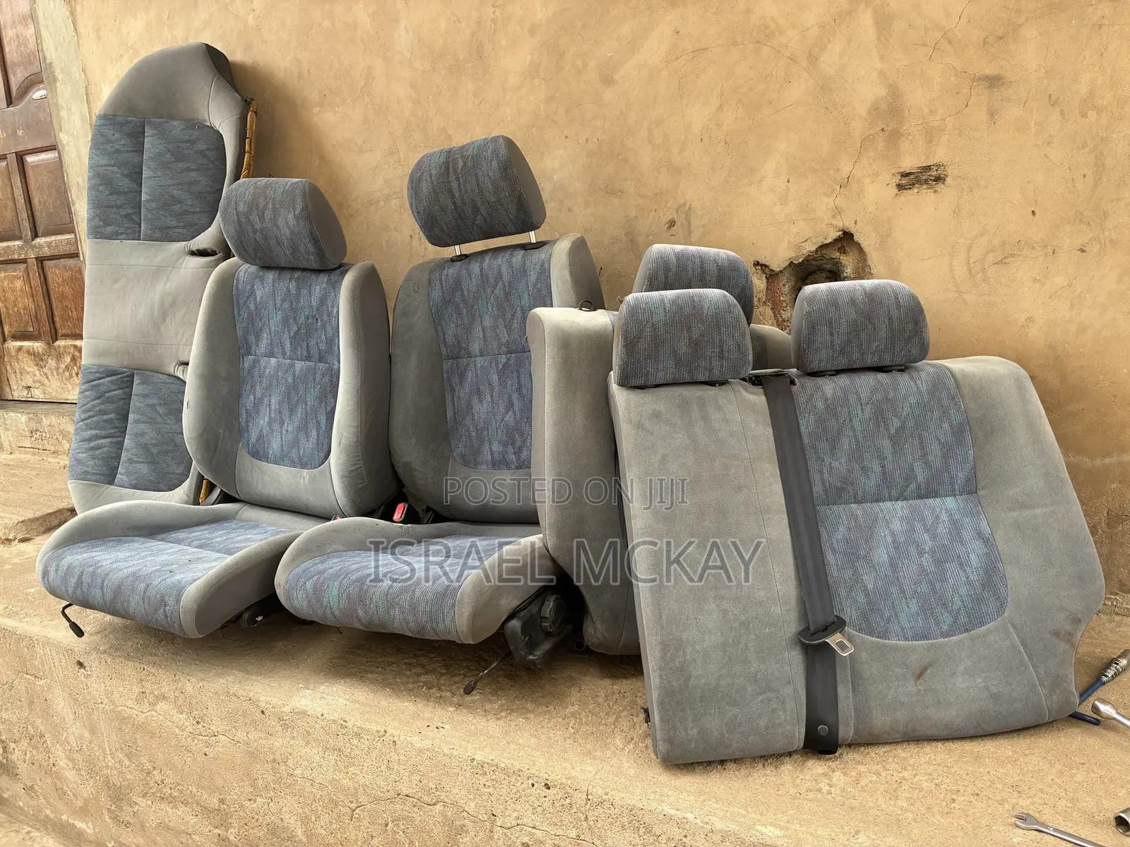 Nissan Car Seat Set