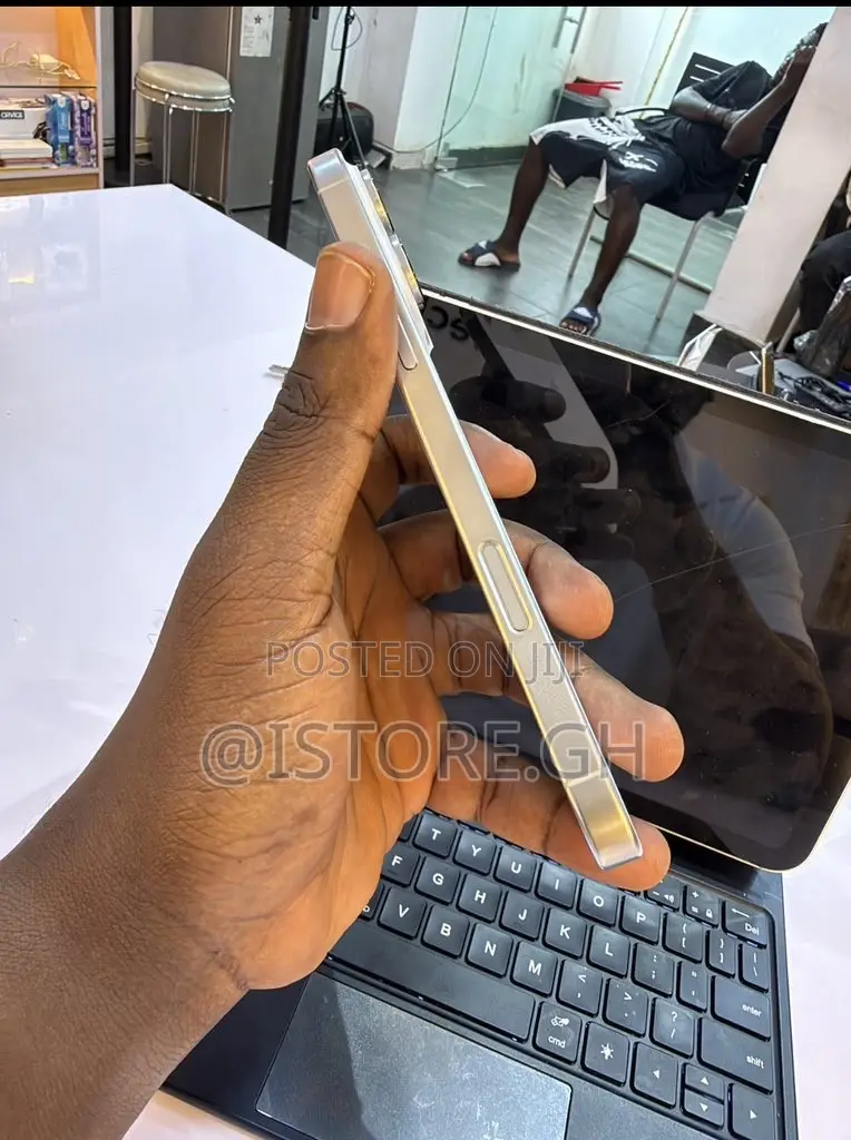 Apple iPhone 16 Pro Max 512 GB Gold