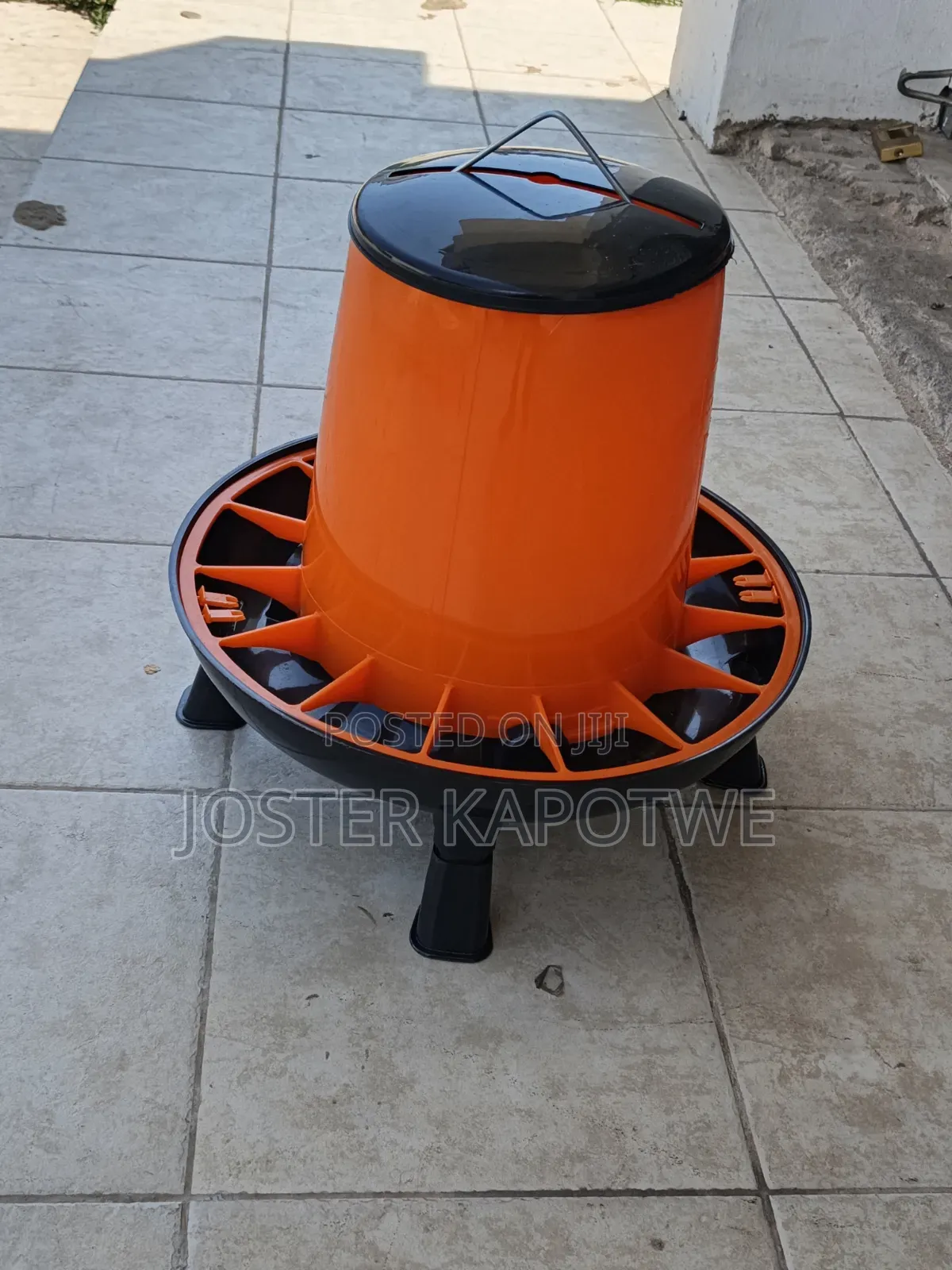 Plastic Feeders 12 Kg