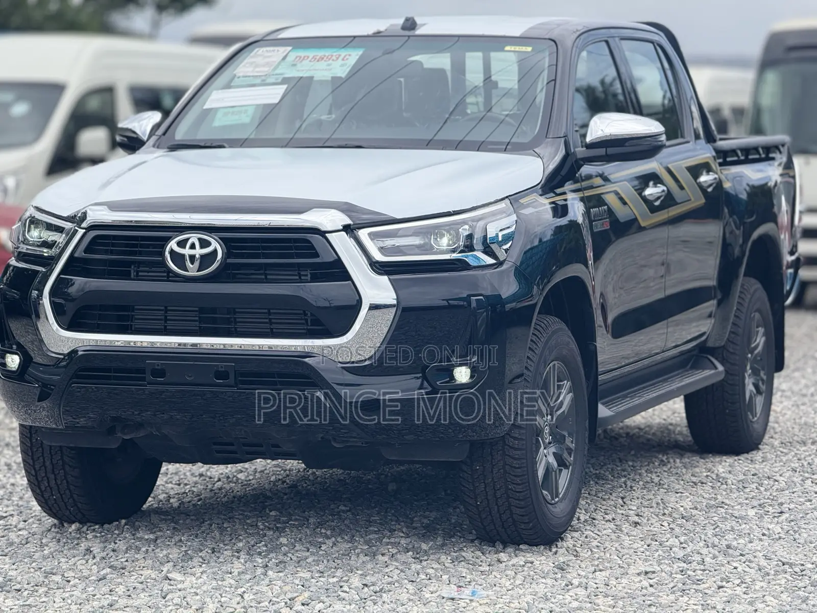 New Toyota Hilux 2025 Black