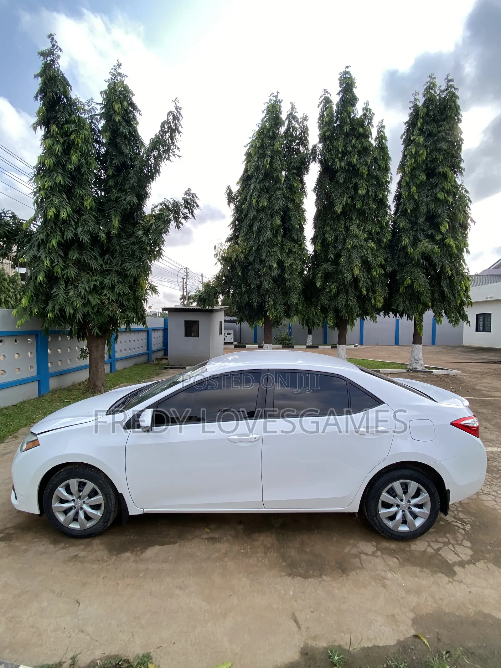 Toyota Corolla S 4dr Sedan (1.8L 4cyl CVT) 2016 White