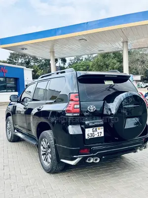 Toyota Land Cruiser Prado 3.0 172hp 2017 Black