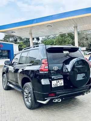 Toyota Land Cruiser Prado 3.0 172hp 2017 Black