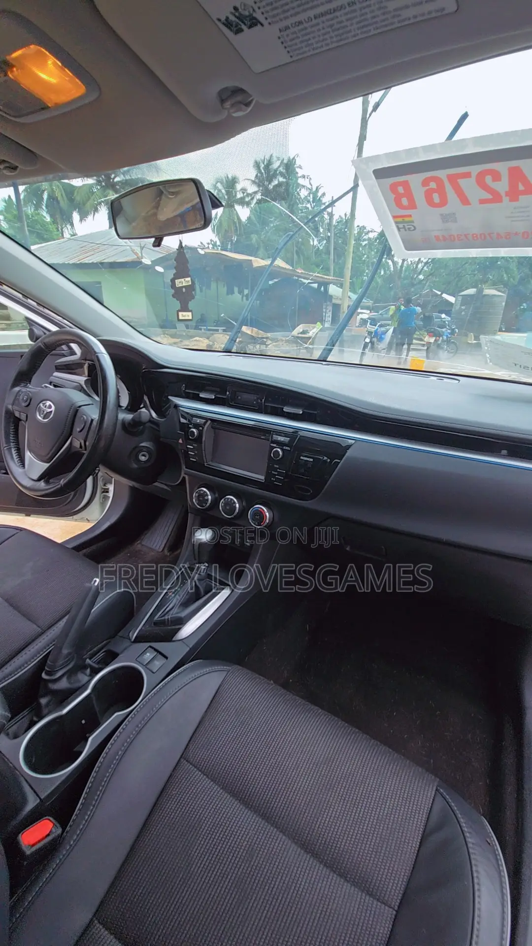 Toyota Corolla S 4dr Sedan (1.8L 4cyl CVT) 2016 White