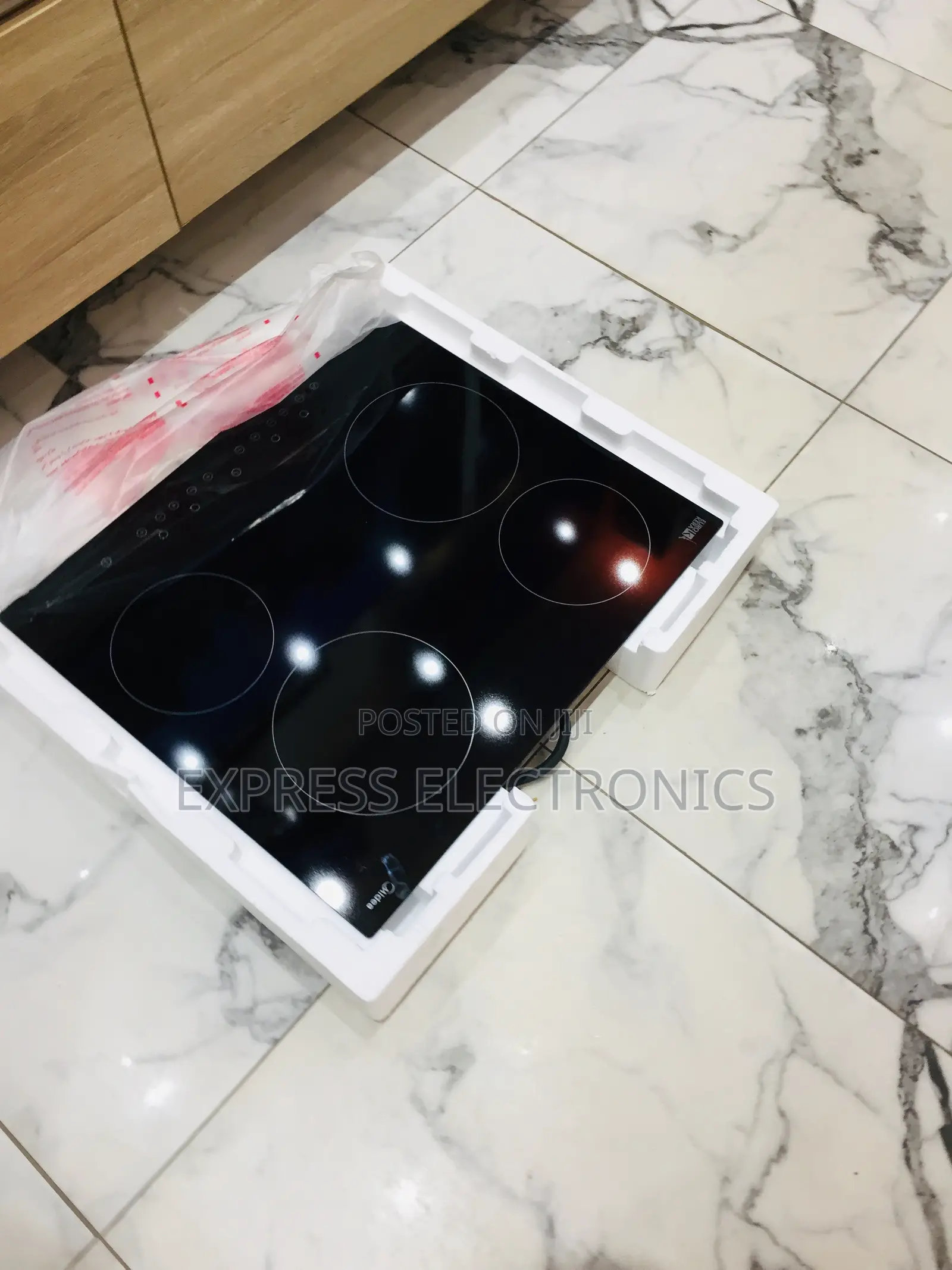 Best at Store 60cm Kenwood 4-Burner Built-in Electric Cooker/Hob