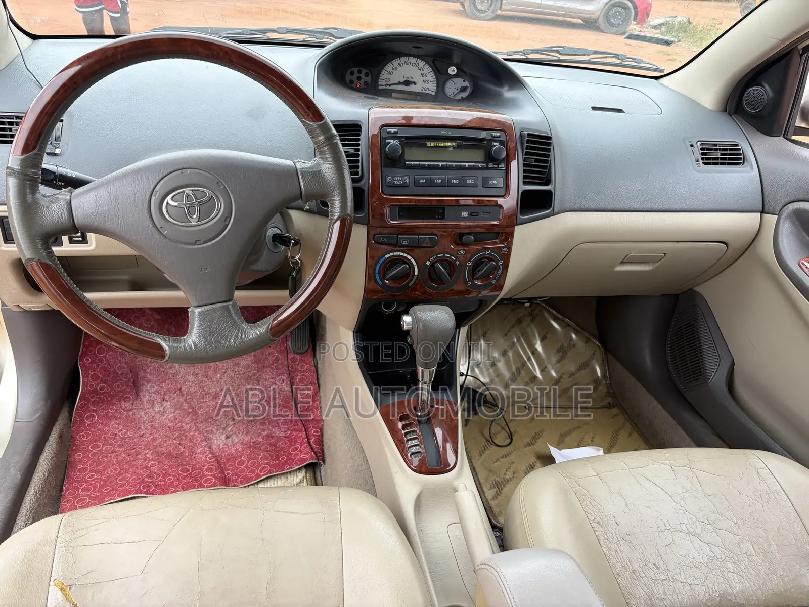 Toyota Vios 2009 Gold