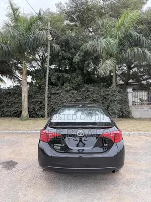 Toyota Corolla SE (1.8L 4cyl 6M) 2019 Black