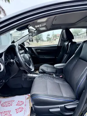 Toyota Corolla SE (1.8L 4cyl 6M) 2019 Black