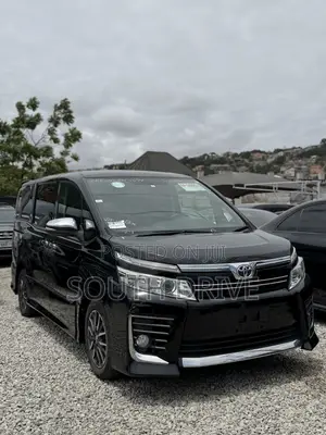 Toyota Voxy 2016 Black