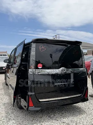 Toyota Voxy 2016 Black