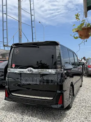 Toyota Voxy 2016 Black
