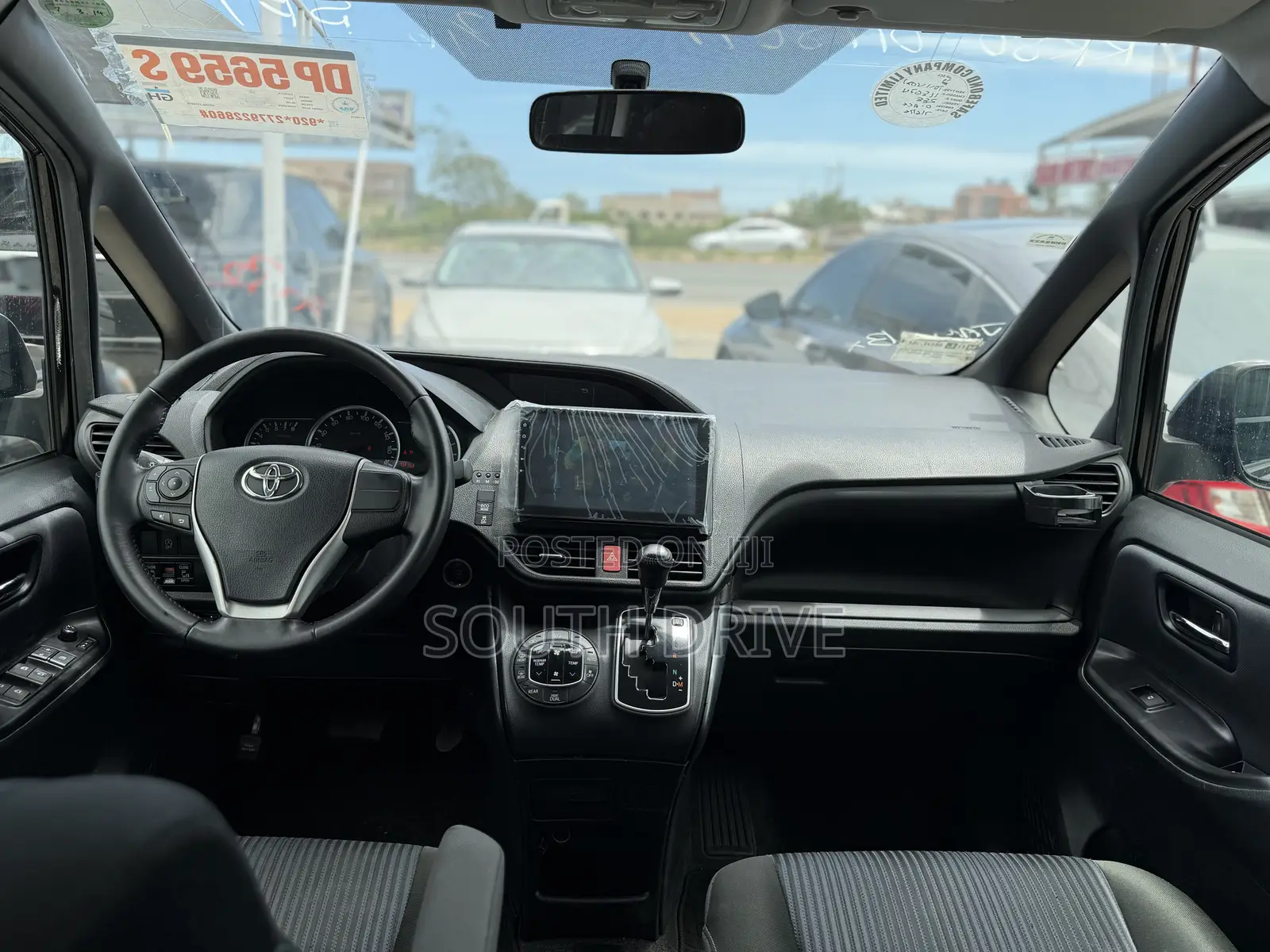 Toyota Voxy 2016 Black