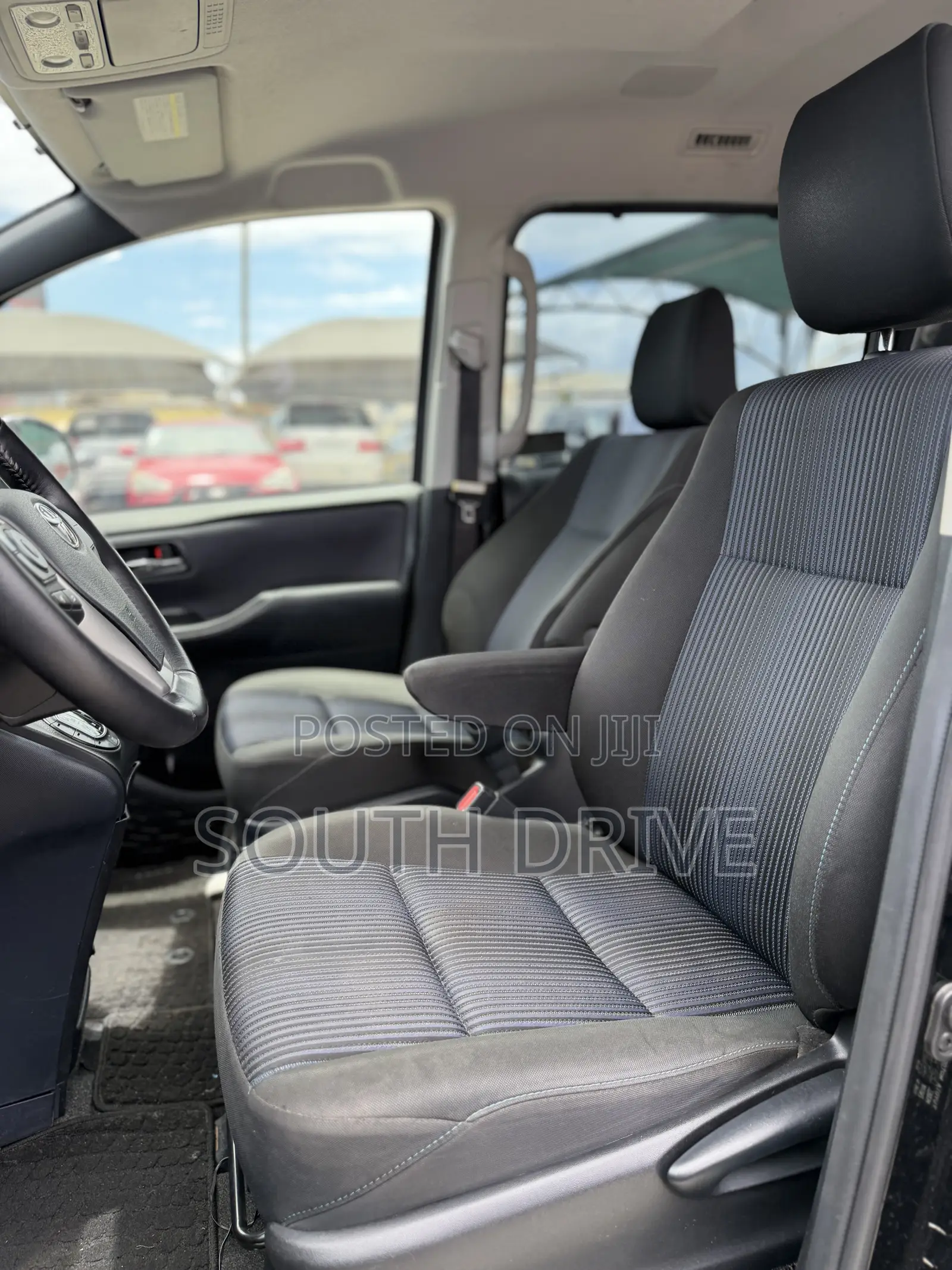 Toyota Voxy 2016 Black
