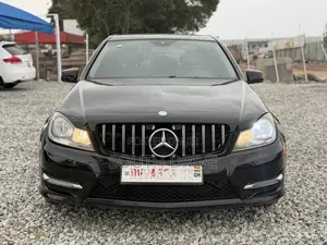 Mercedes-Benz C250 2013 Black