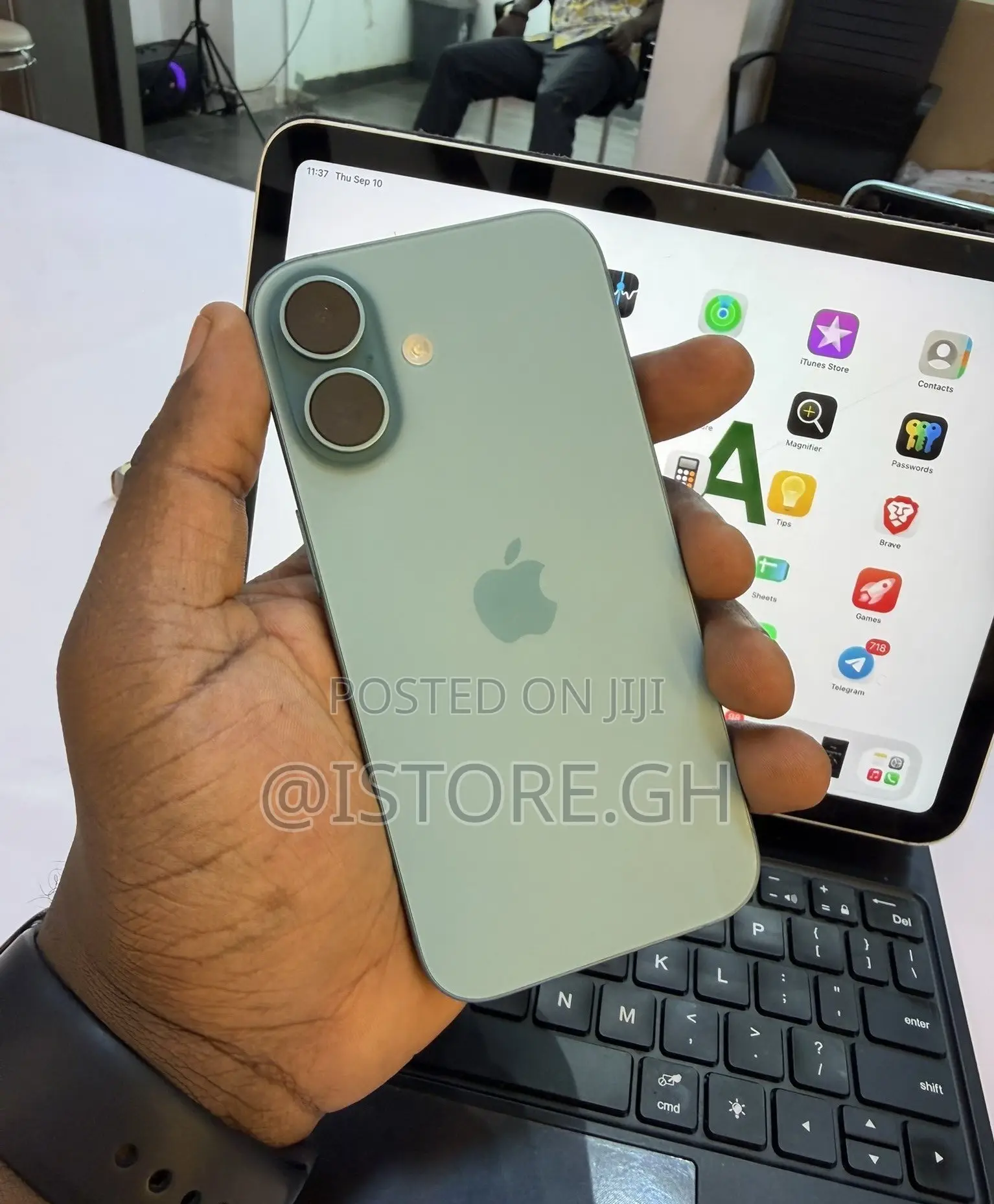 Apple iPhone 16 256 GB Green