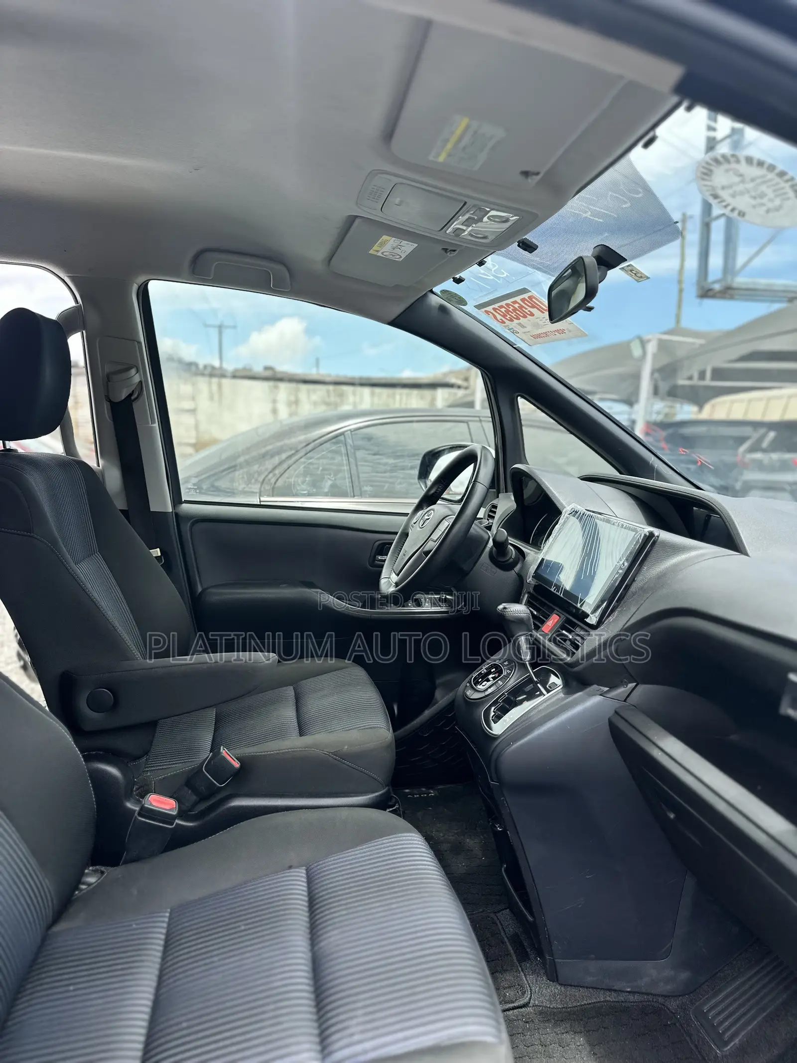 Toyota Voxy 2016 Black