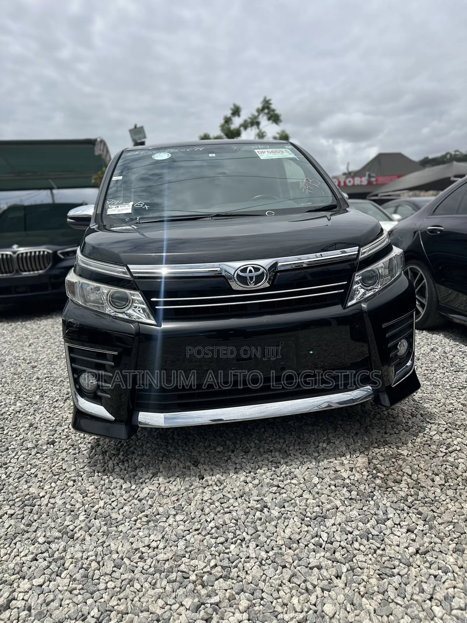 Toyota Voxy 2016 Black