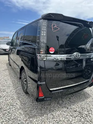 Toyota Voxy 2016 Black