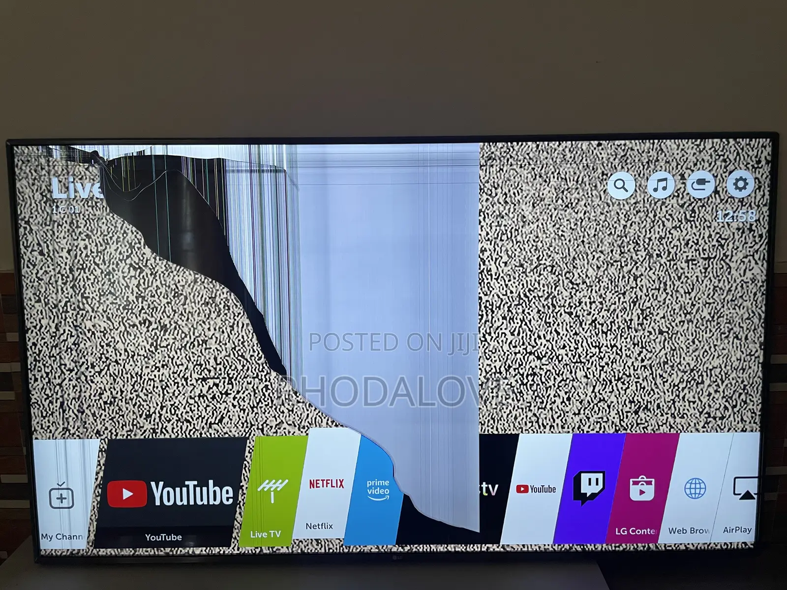 LG 65UK6700PVD 65 Inch for Parts - Screen Cracked - Boards Working