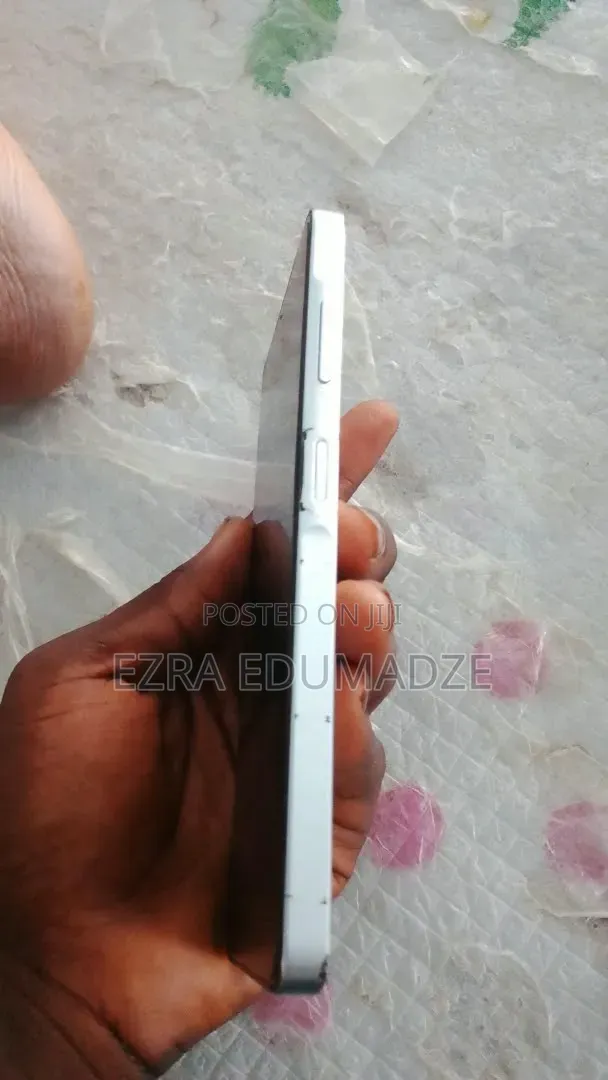 Samsung Galaxy A06 64 GB White