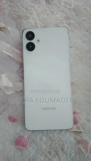 Samsung Galaxy A06 64 GB White